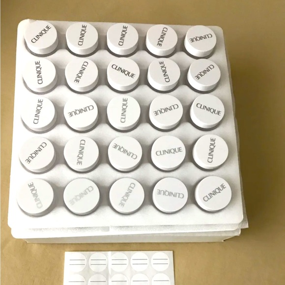 Jars, containers. Clinique, make up, cream, oil jars. 50 new in unopened… - Picture 2 of 6